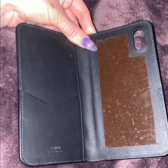 iPhone case - Picture 2 of 4